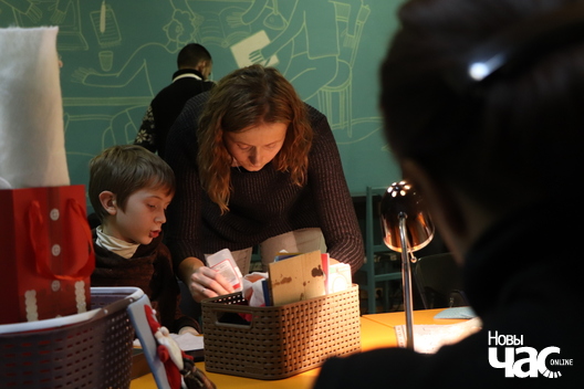 24/33 img_3432_logo.jpg