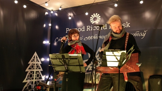 5/8 img_4144_logo.jpg