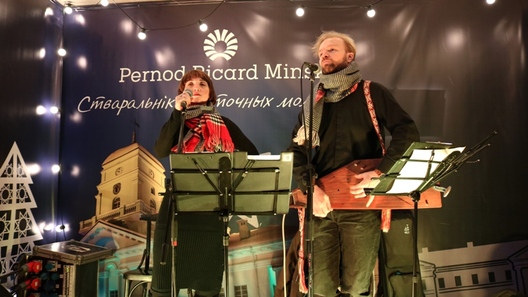 2/8 img_4146_logo.jpg