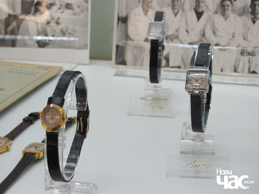 18/18 img_4468_logo.jpg