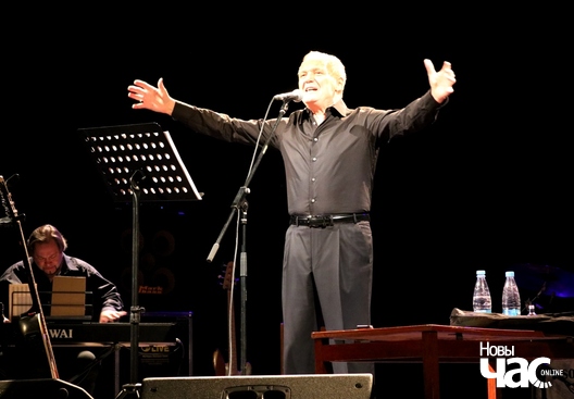 22/26 img_5510_logo.jpg