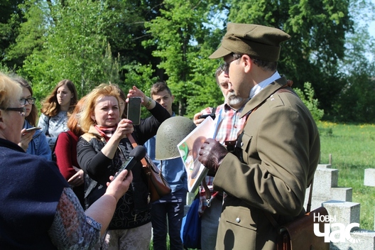 img_5674_logo.jpg img_5674_logo.jpg