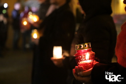 23/32 img_6300_logo.jpg