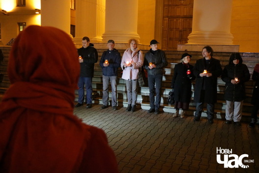 16/32 img_6331_logo.jpg