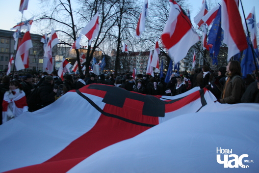 17/17 img_6688_3_logo.jpg