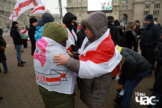 5/38 img_7881_1280x853_logo.jpg