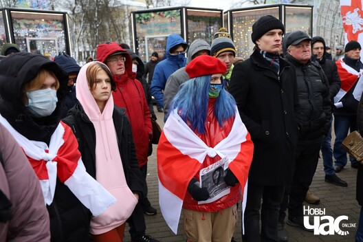 32/38 img_7988_1280x853_logo.jpg