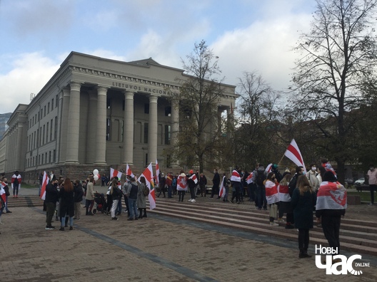 2/3 img_8473_logo.jpg