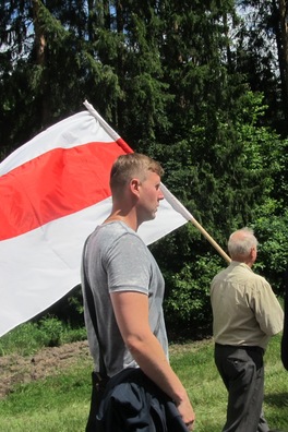 2/10 img_8717_logo.jpg