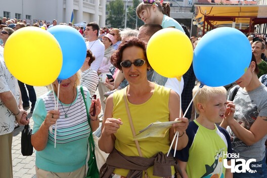 31/32 img_9977_1280x853_logo.jpg