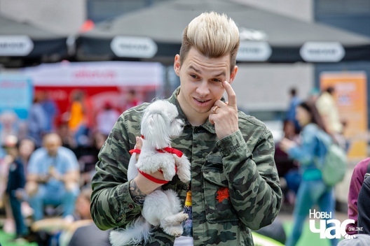 9/30 imgl9404_logo.jpg