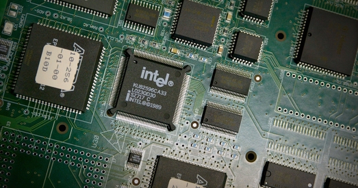 Кампанія Intel цалкам спыніла бізнес у Расіі