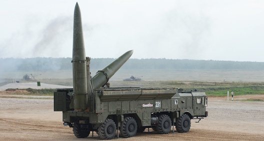 Ракетны комплекс «Іскандэр», здольны несьці ядзерны зарад. Фота з 24newnews.ru Ракетны комплекс «Іскандэр», здольны несьці ядзерны зарад. Фота з 24newnews.ru