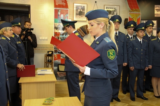 Маладыя супрацоўнікі Ашмянскай мытні, 2015, фота osh.by Маладыя супрацоўнікі Ашмянскай мытні, 2015, фота osh.by
