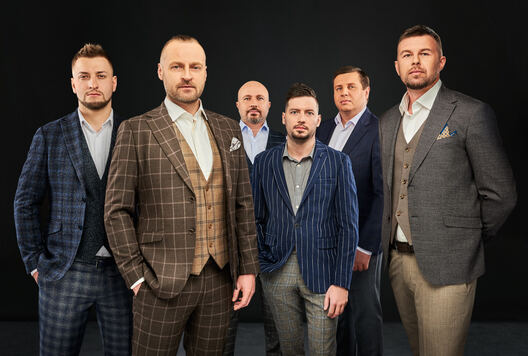 1/2 jmors_photo2019_02.jpg