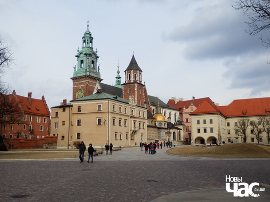Замак Вавель у Кракаве, дзе пахаваныя Лех і Марыя Качыньскія. Фота Дзіяны Серадзюк Замак Вавель у Кракаве, дзе пахаваныя Лех і Марыя Качыньскія. Фота Дзіяны Серадзюк