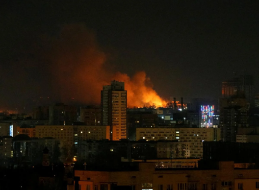 Абстрэл Кіева ў ноч на 26 лютага. Фота: Reuters Абстрэл Кіева ў ноч на 26 лютага. Фота: Reuters