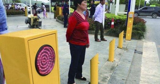 У Кітаі пешаходаў-парушальнікаў будуць абліваць вадой