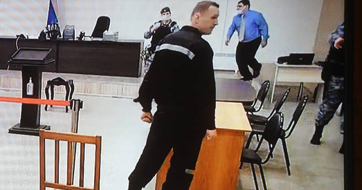 Навальны ў судзе назваў Пуціна вар'ятам