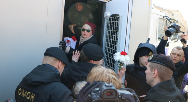 «З аднолькавым імпэтам будуць афармляць пратаколы на адміністратыўнае парушэнне і на газавыя печы» «З аднолькавым імпэтам будуць афармляць пратаколы на адміністратыўнае парушэнне і на газавыя печы»