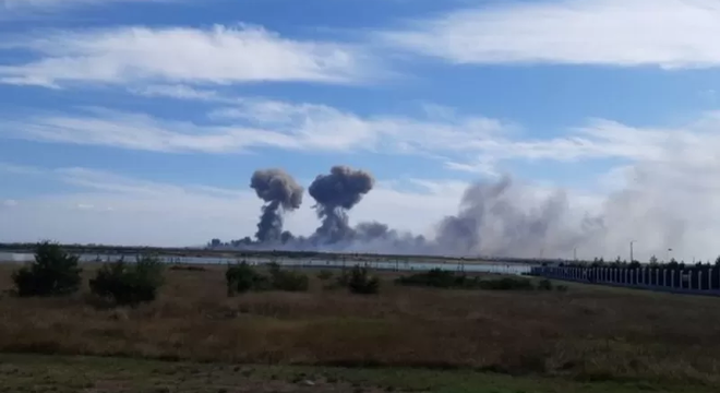 Дарадца Зяленскага Падаляк: Украіна рыхтуе контрнаступленне на Крым Дарадца Зяленскага — жыхарам Крыма: «Рыхтуйце бамбасховішчы»