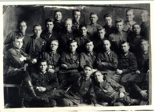 Курсы
НКУС.Томск.1930-я. Фота з сайту nkvd.tomsk.ru Курсы
НКУС.Томск.1930-я. Фота з сайту nkvd.tomsk.ru