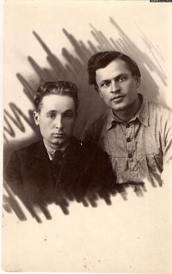 Кузьма Чорны і Адам Бабарэка. Ліпень 1925 г. Фота: Беларускі дзяржаўны архіў-музей літаратуры і мастацтва Кузьма Чорны і Адам Бабарэка. Ліпень 1925 г. Фота: Беларускі дзяржаўны архіў-музей літаратуры і мастацтва