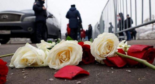 Беларускім шляхам: Затрыманні па відэакамерах у РФ і кветкі — як масавае мерапрыемства Беларускім шляхам: Затрыманні па відэакамерах у РФ і кветкі — як масавае мерапрыемства