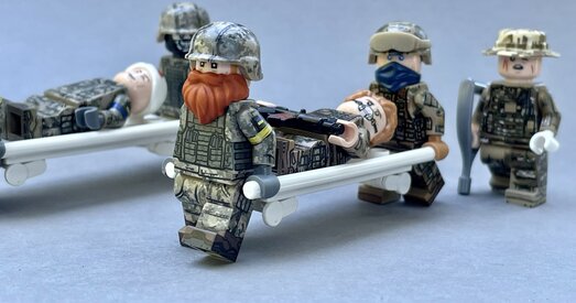 Рэтэйлер Lego выпусціў фігуркі з абаронцамі Марыупаля