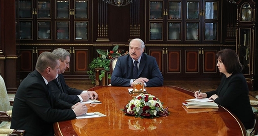 Колькі плаціць беларускім чыноўнікам?