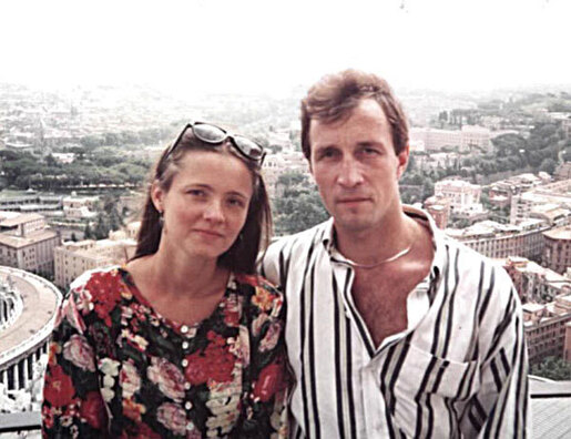 Анатоль Майсеня з жонкай Ладай, фота з сямейнага архіва, апублікаванае "Народнай воляй" у 2011 годзе Анатоль Майсеня з жонкай Ладай, фота з сямейнага архіва, апублікаванае "Народнай воляй" у 2011 годзе