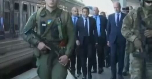 Макрон у пачатку візіту ў Кіеў агучыў украінцам несуцяшальную навіну