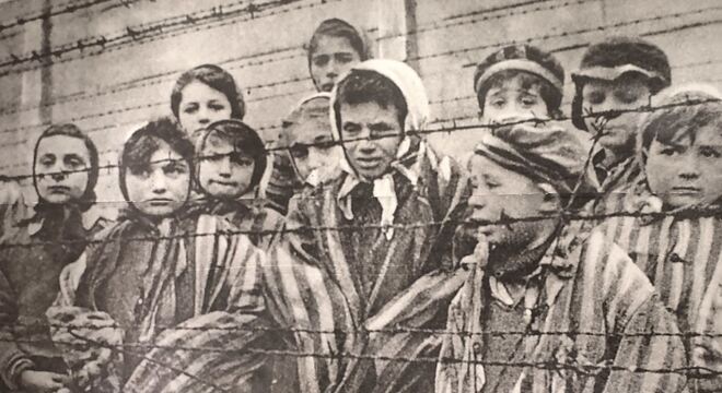 Дзясятак нацысцкіх ваенных злачынцаў будуць прыцягнуты да суда ў Германіі Дзясятак нацысцкіх ваенных злачынцаў будуць прыцягнуты да суда ў Германіі