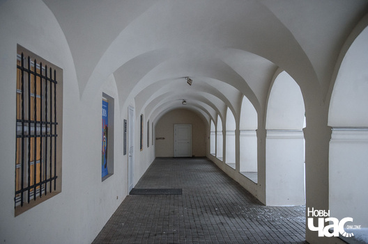 4/7 maly_palac_radzivilau_yerchak_004_logo.jpg