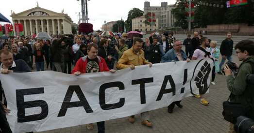 Статкевіч пачакае, пакуль прыдуць арыштоўваць, бо раптам «не будзе месца»