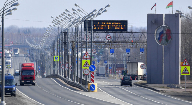 Расійскія памежнікі не выпускаюць беларусаў з РФ без пашпартоў На мяжы з Расіяй затрымалі аўтобус з беларусамі
