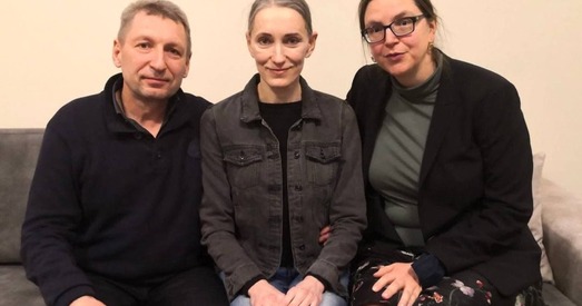 Навіны дня. Наталля Хершэ на волі, а аўтар мема «памідоры са смятанай» — не