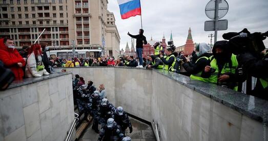У Расіі — акцыі ў падтрымку Навальнага: больш за 400 чалавек затрыманыя