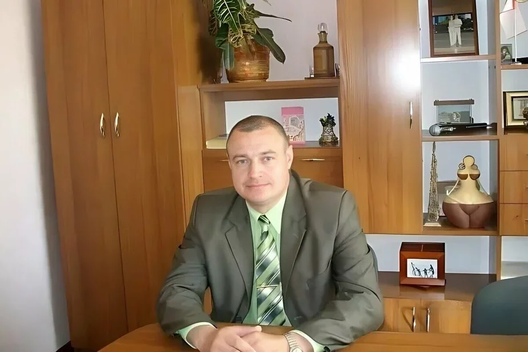 Віталь Уласюк  Віталь Уласюк