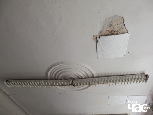 1/3 p6246038_logo.jpg