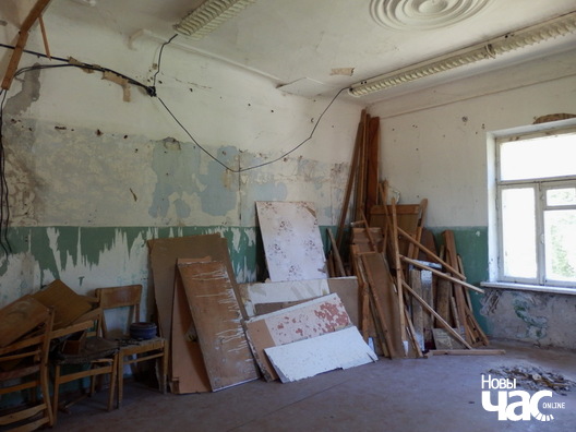 Яшчэ не ўсё ламачча вывезлі з сядзібы Яшчэ не ўсё ламачча вывезлі з сядзібы