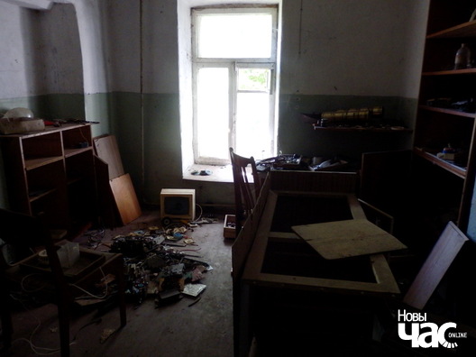 2/2 p6246050_logo.jpg