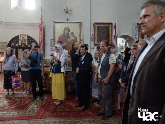 5/8 p8187006_logo.jpg