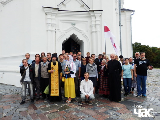 6/8 p8187017_logo.jpg