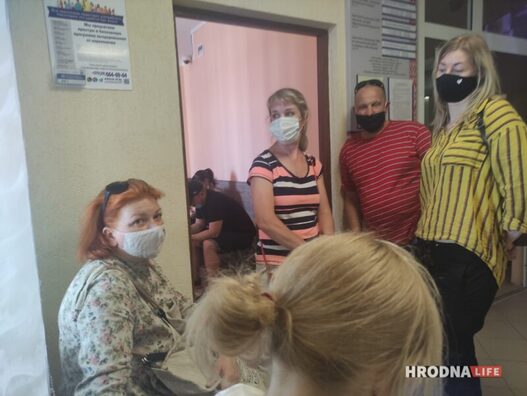 Наведвальнікі ў Ленінскім РАУС 18 чэрвеня. Фота: Алена Кавальчук Наведвальнікі ў Ленінскім РАУС 18 чэрвеня. Фота: Алена Кавальчук