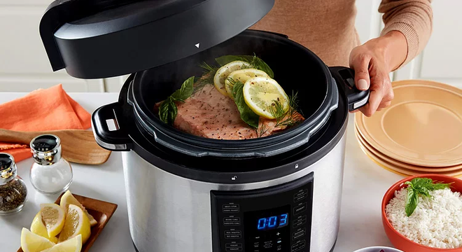 Што падарыць на 8 сакавіка? Падары мне мультыварку. Паглядзіце, што купляюць напярэдадні 8 сакавіка ў Беларусі