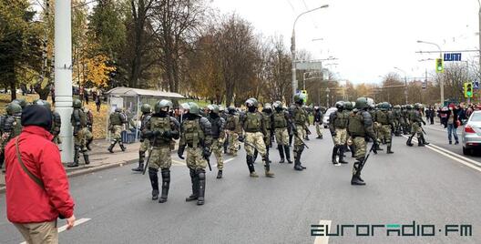 Вуліца Каліноўскага ў Мінску падчас Маршу супраць тэрору 1 лістапада 2020 года. Фота «Еўрарадыё» Вуліца Каліноўскага ў Мінску падчас Маршу супраць тэрору 1 лістапада 2020 года. Фота «Еўрарадыё»