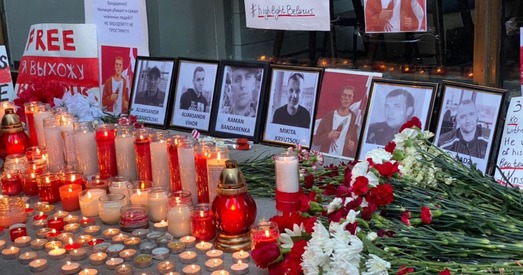 Беларусы Нью-Ёрка зрабілі народны мемарыял у памяць усіх загінуўшых у Беларусі (фота)