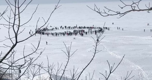 Як і ў Беларусі, з карагодамі: У Расіі адбываюцца акцыі пратэсту