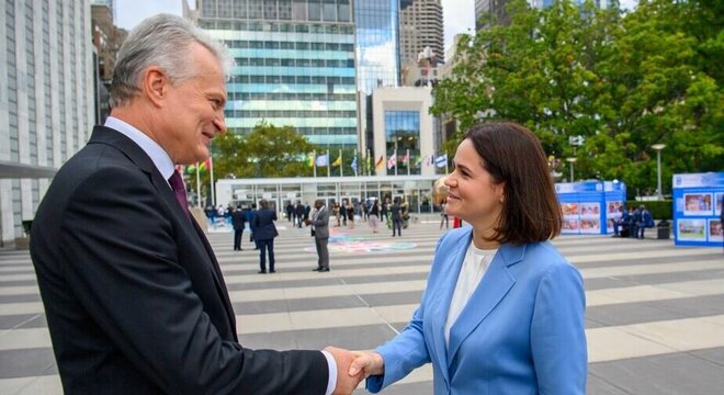 Ціханоўская ледзь не сустрэлася з Макеем Святлана Ціханоўская ледзь не сустрэлася ў Нью-Ёрку з Макеем, але той «збег»